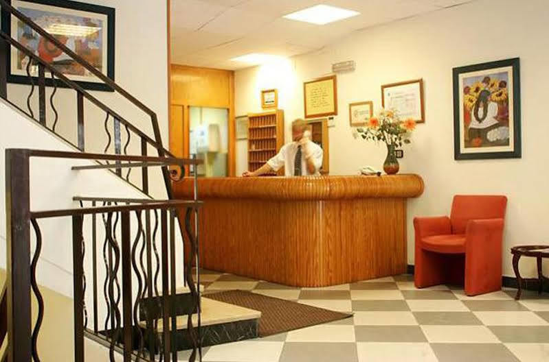 Hotel Mayna بينايدورم المظهر الخارجي الصورة